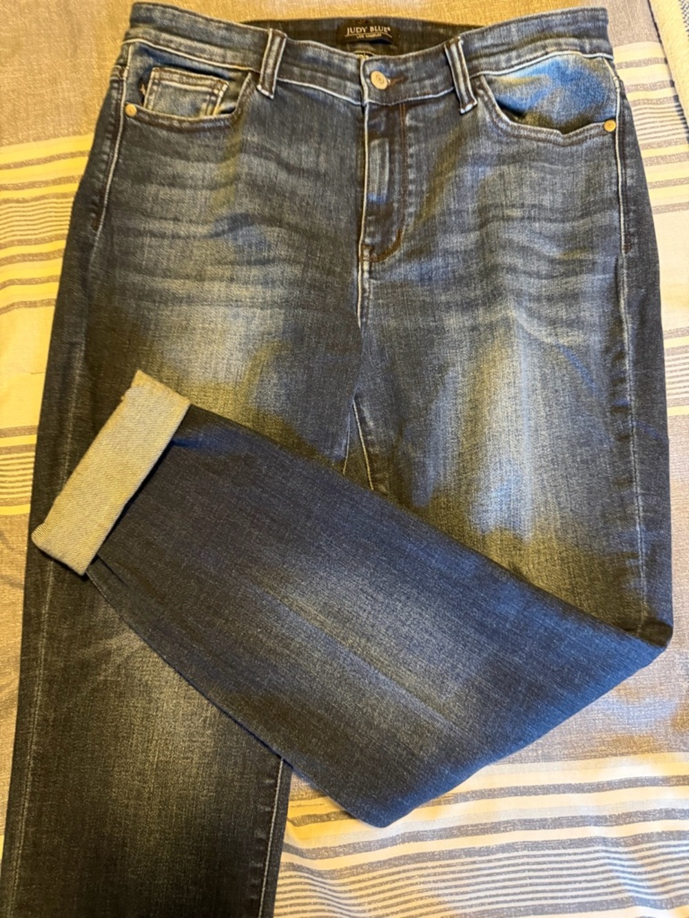 Judy Blue Dark Wash Blue Jeans